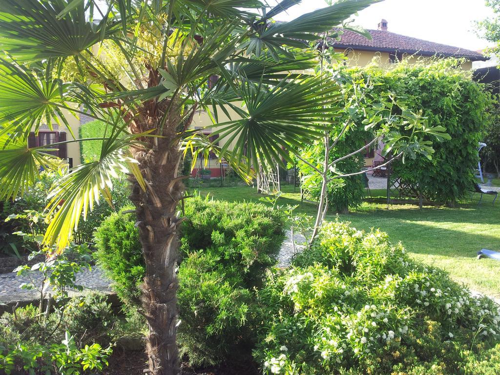 B&B Il Pioppo E La Fonte Castello d'Agogna Luaran gambar